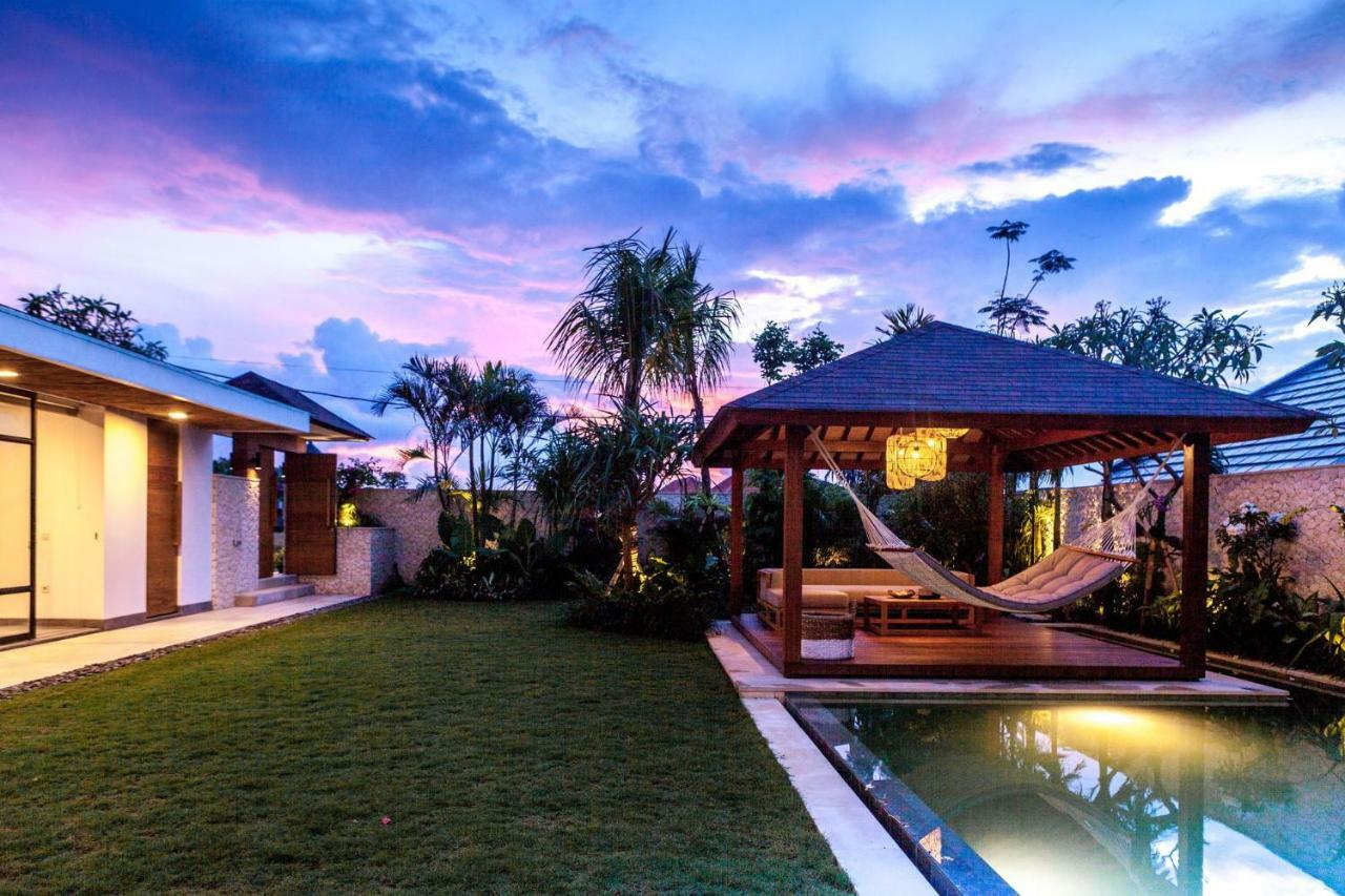 Villa Nonnavana - 12-Minute Walk To Batu Bolong Beach ชังกู ภายนอก รูปภาพ